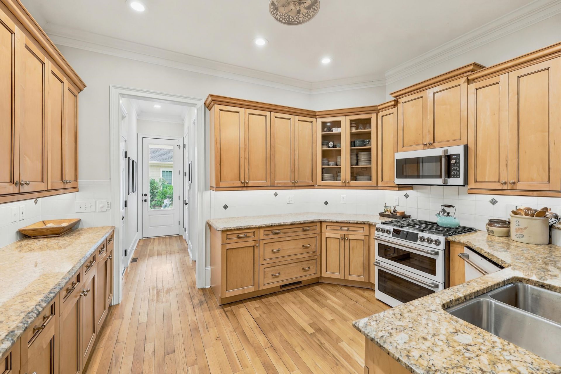 98 Hunters Oak Ct.  Photo 13