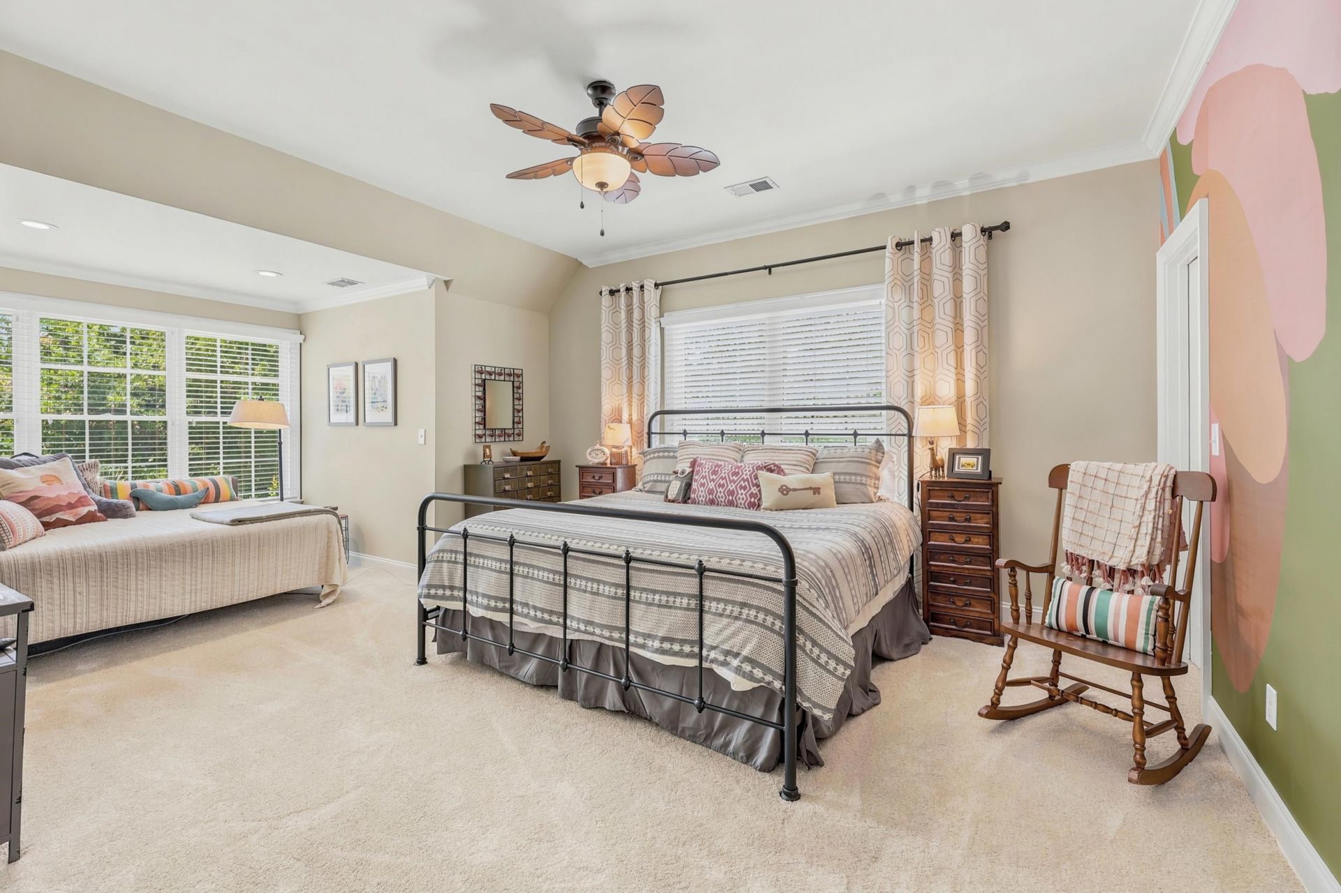 98 Hunters Oak Ct.  Photo 25