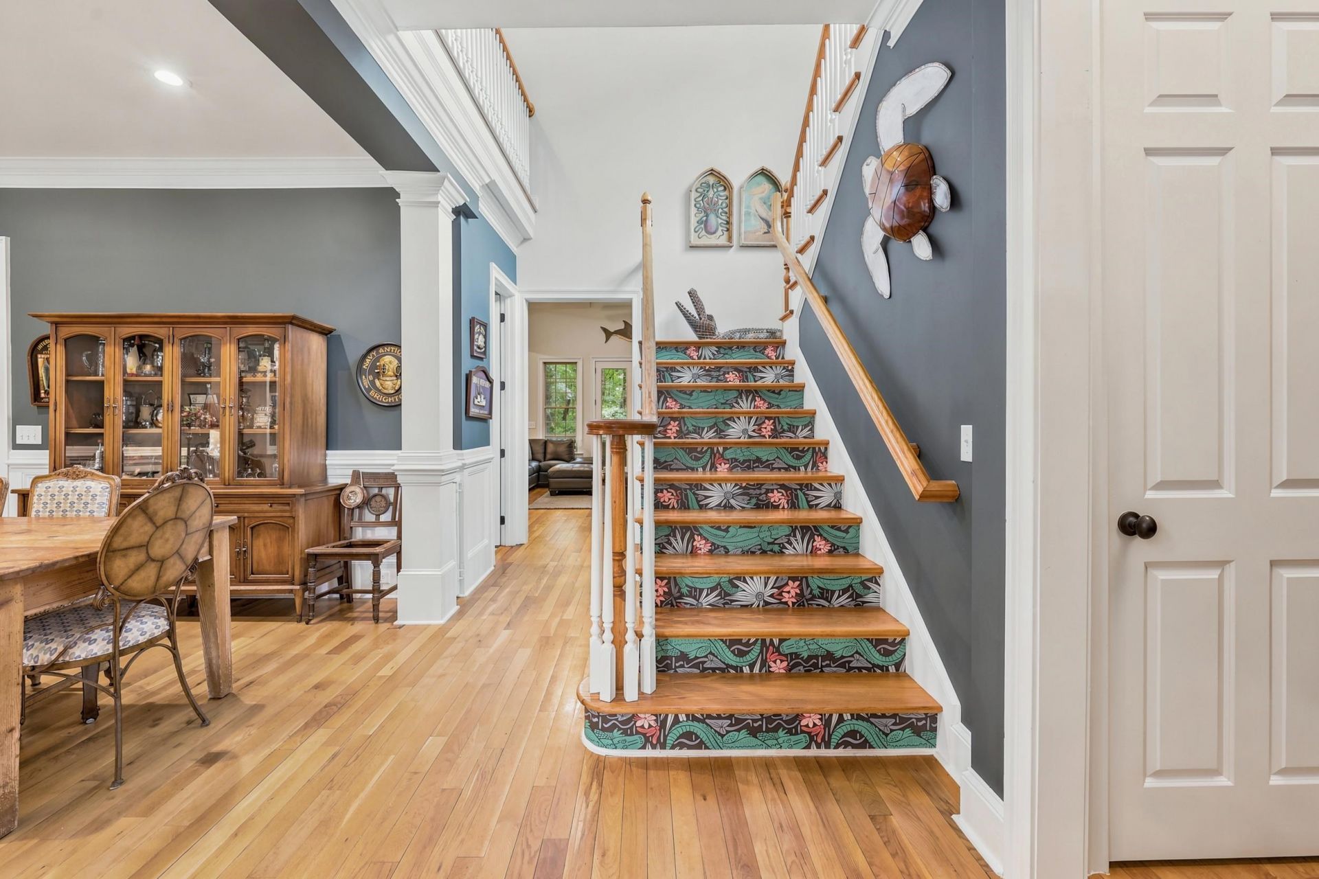 98 Hunters Oak Ct.  Photo 5