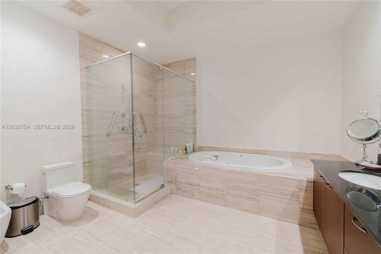 15811 Collins Ave , Unit 3607, Sunny Isles Beach, FL 33160 Photo