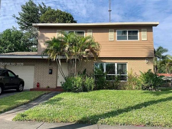 355 NW 205th Ter , Miami Gardens, FL 33169