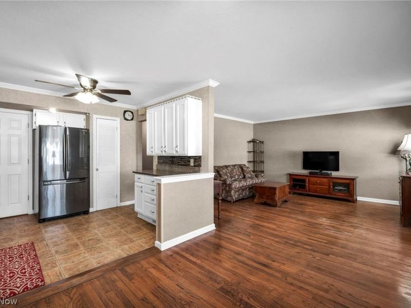 30892 Harrison Road, Wickliffe, OH 44092 Photo 12