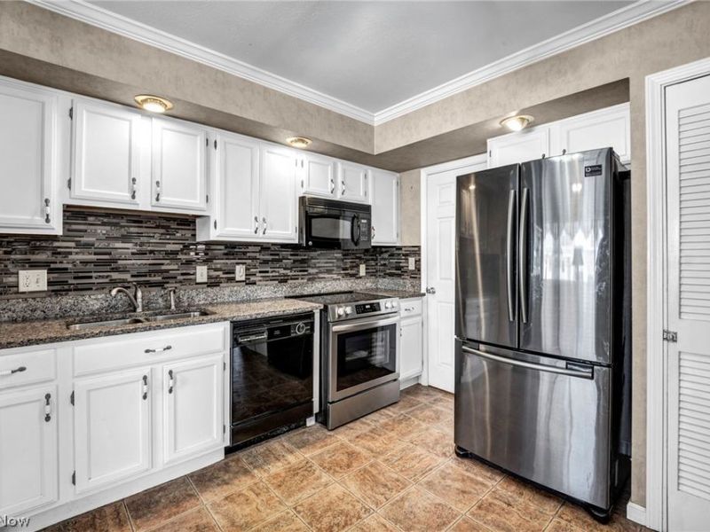 30892 Harrison Road, Wickliffe, OH 44092 Photo 14