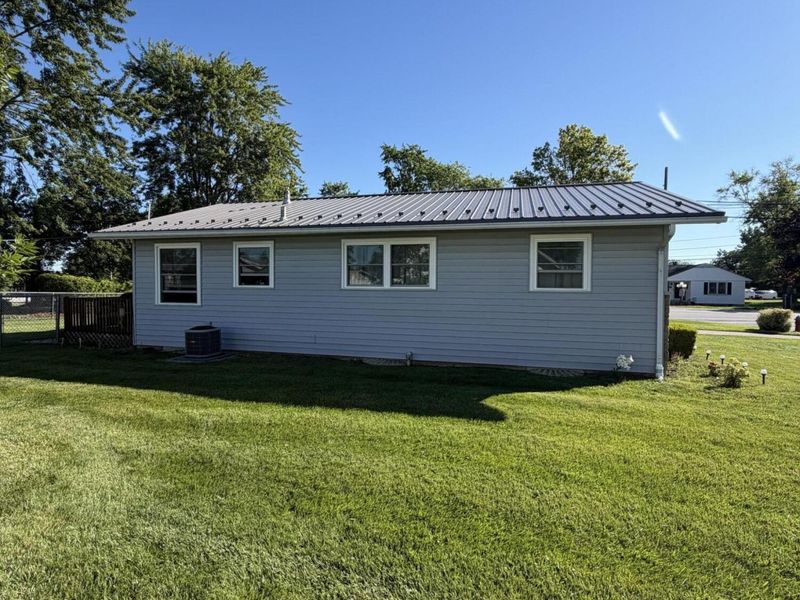 1009 Linden Avenue, Saint Marys, OH 45885 Photo 4