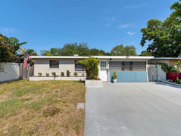 11919 102ND STREET , LARGO, FL 33773