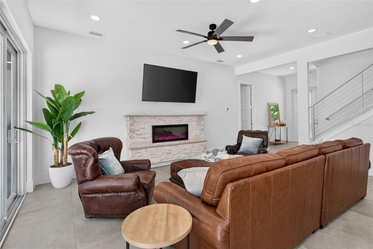 2430 Floyd Street, Sarasota, FL 34239 Photo