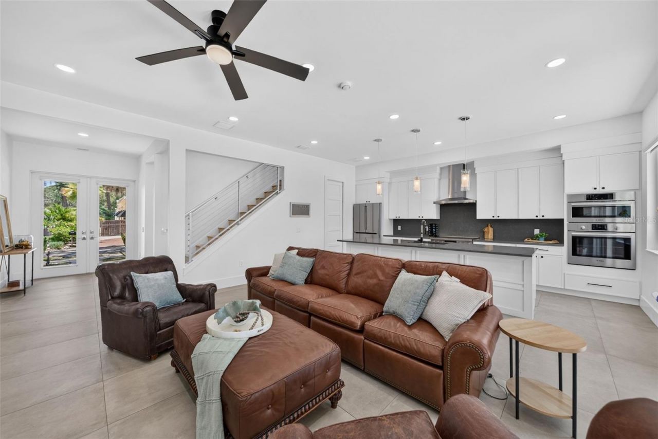 2430 Floyd Street, Sarasota, FL 34239 Photo