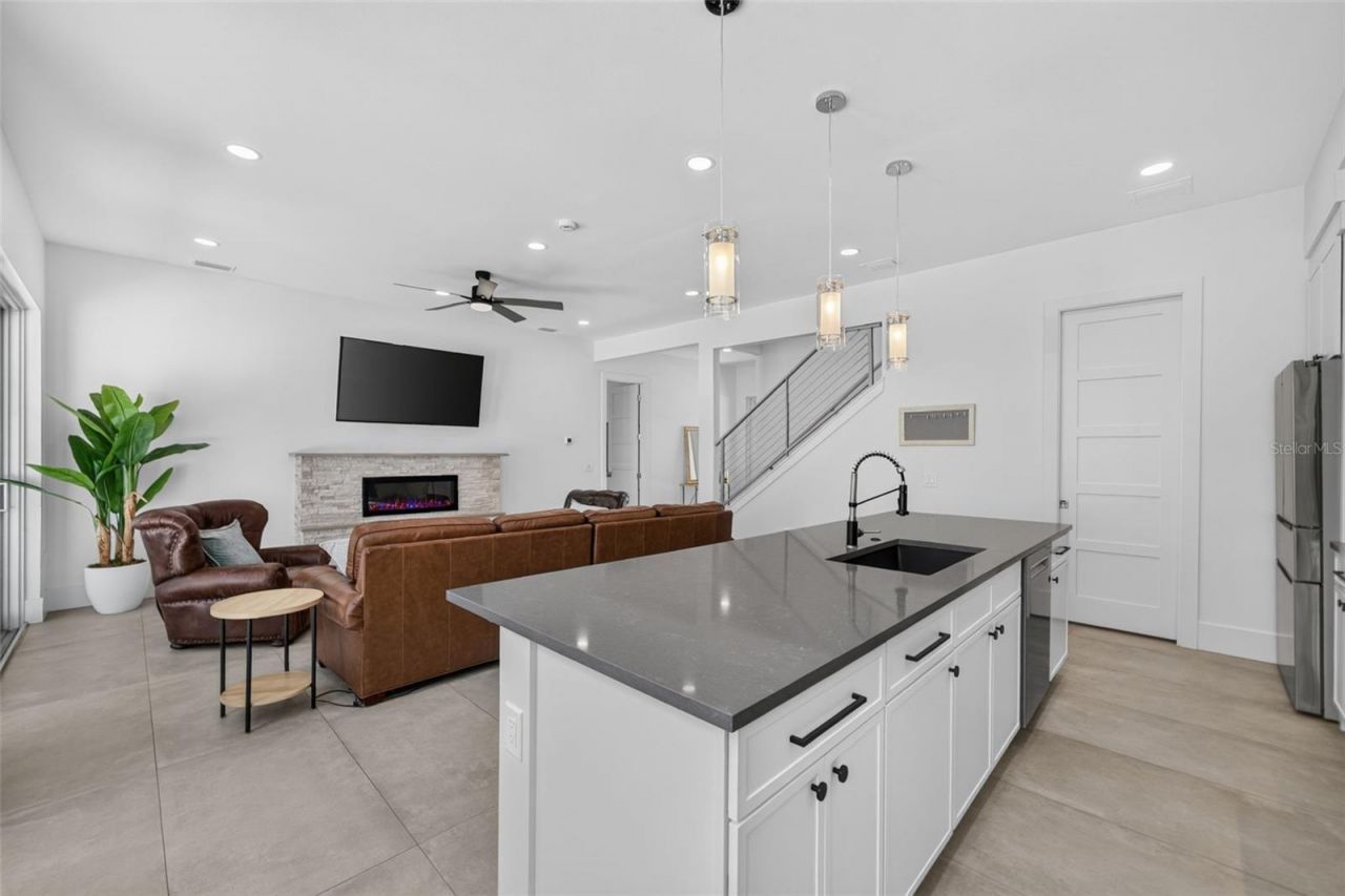 2430 Floyd Street, Sarasota, FL 34239 Photo