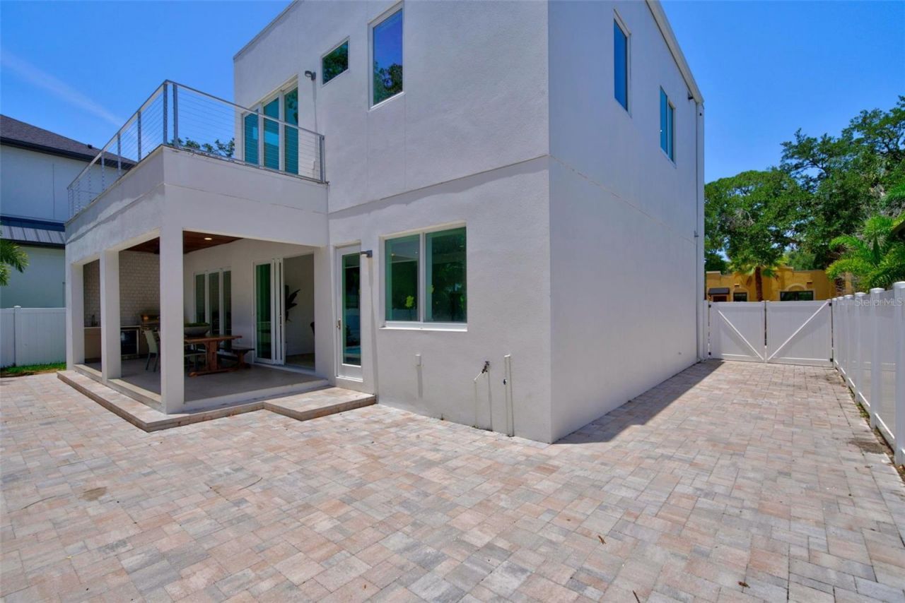2430 Floyd Street, Sarasota, FL 34239 Photo