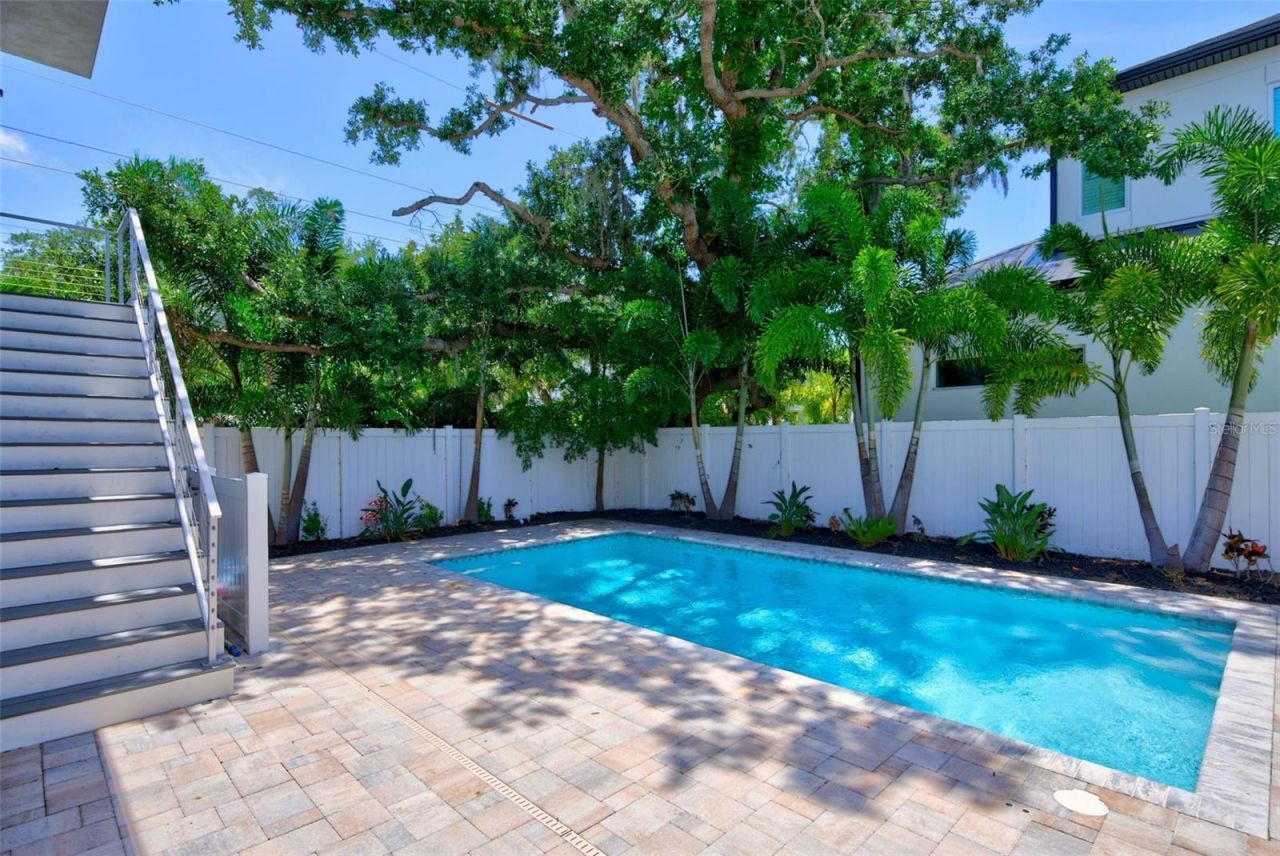 2430 Floyd Street, Sarasota, FL 34239 Photo
