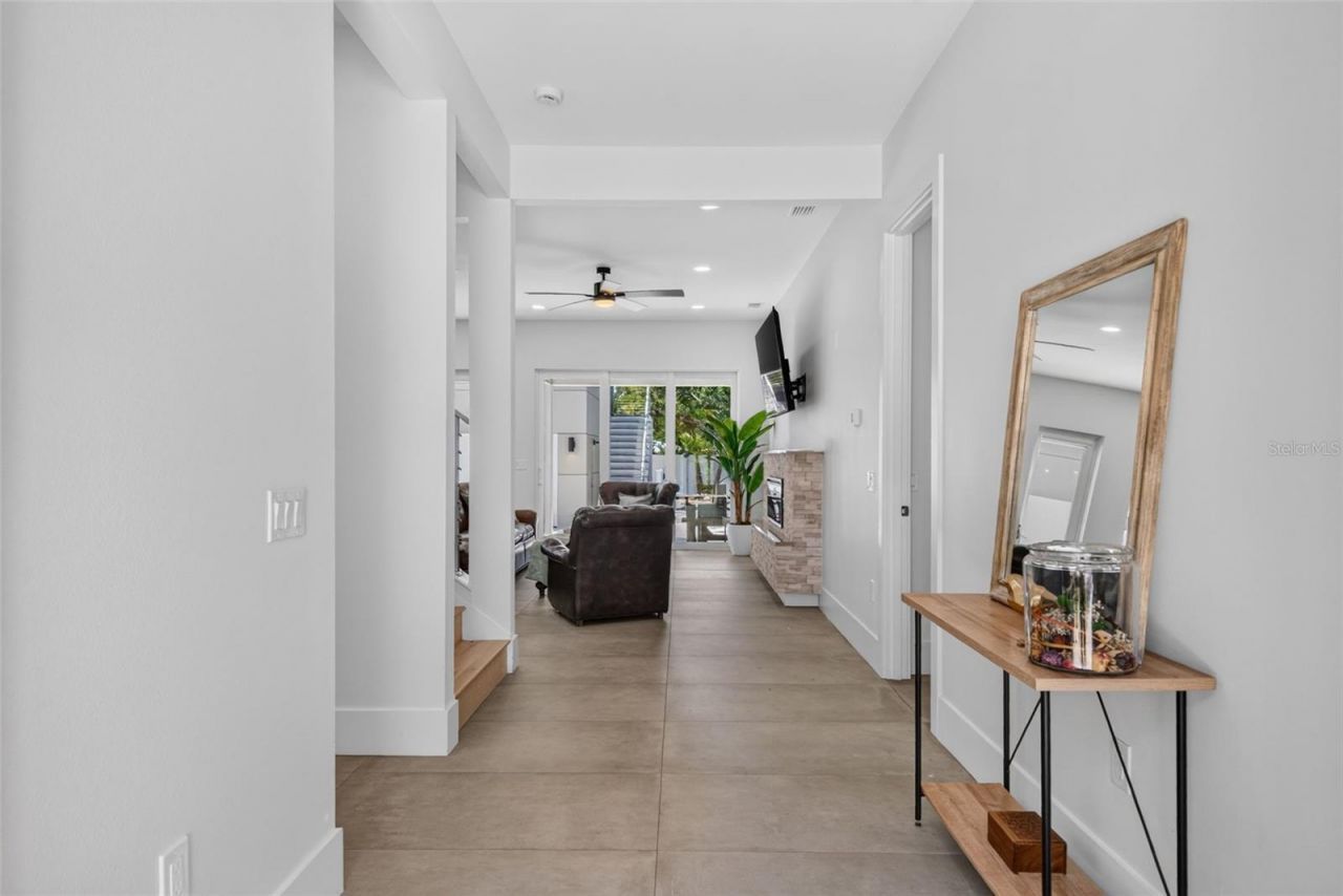 2430 Floyd Street, Sarasota, FL 34239 Photo