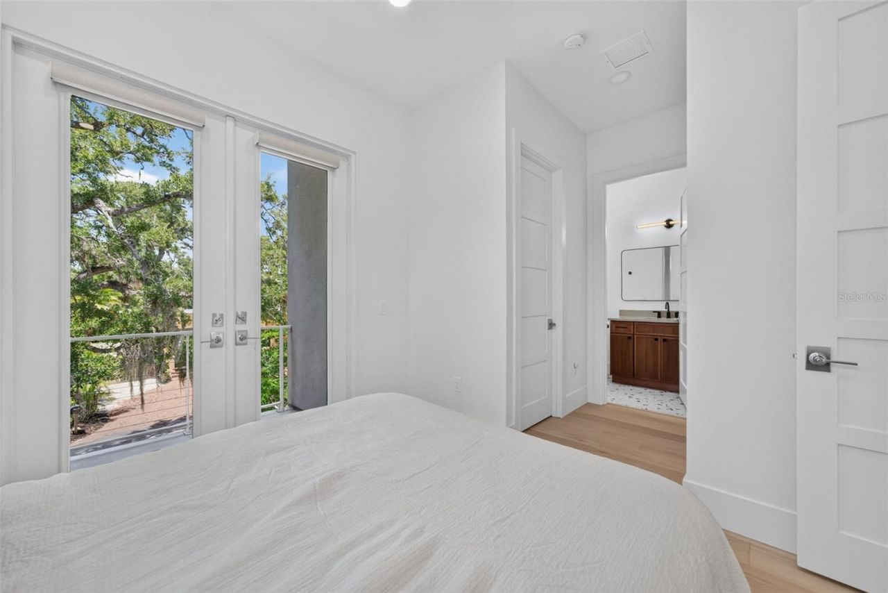 2430 Floyd Street, Sarasota, FL 34239 Photo
