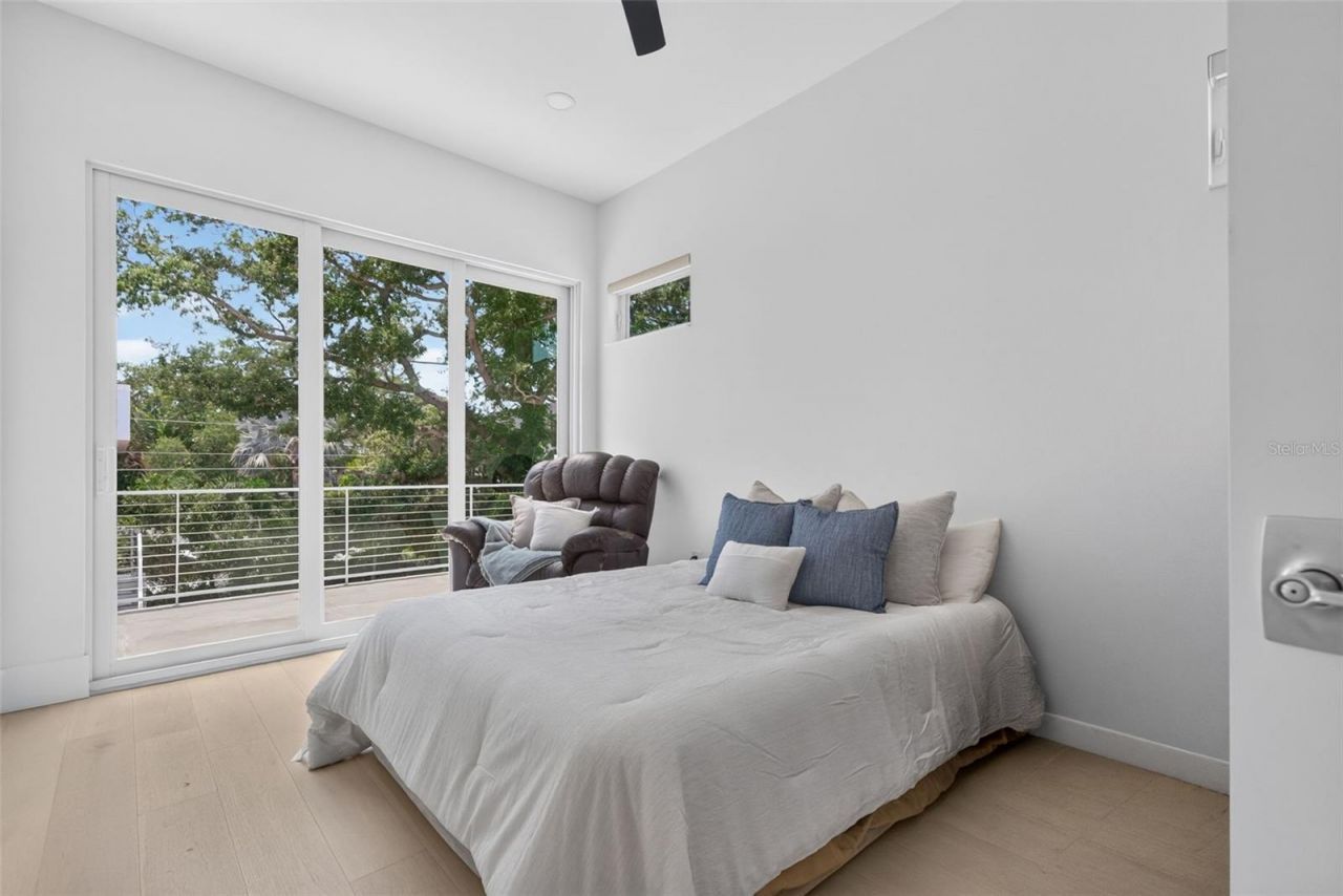 2430 Floyd Street, Sarasota, FL 34239 Photo
