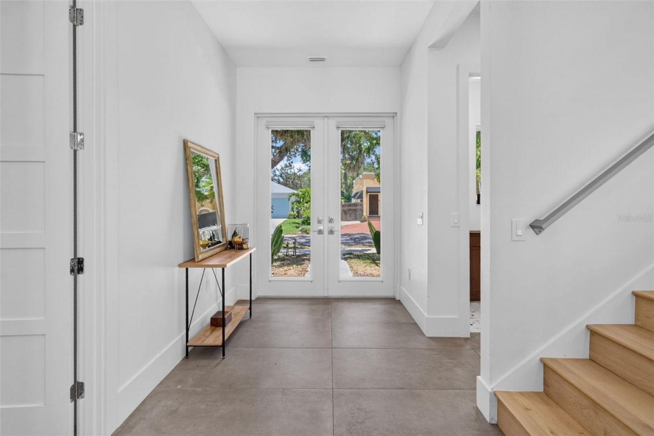 2430 Floyd Street, Sarasota, FL 34239 Photo