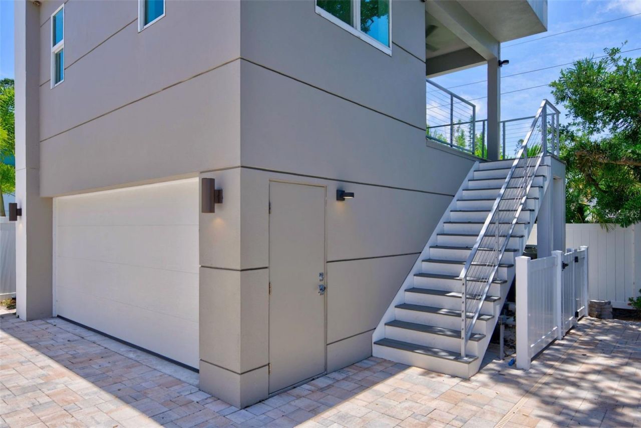 2430 Floyd Street, Sarasota, FL 34239 Photo