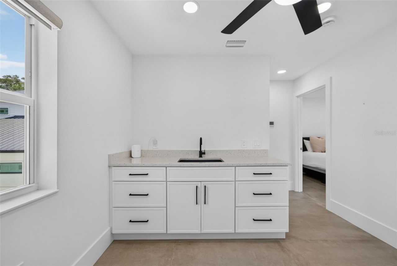 2430 Floyd Street, Sarasota, FL 34239 Photo