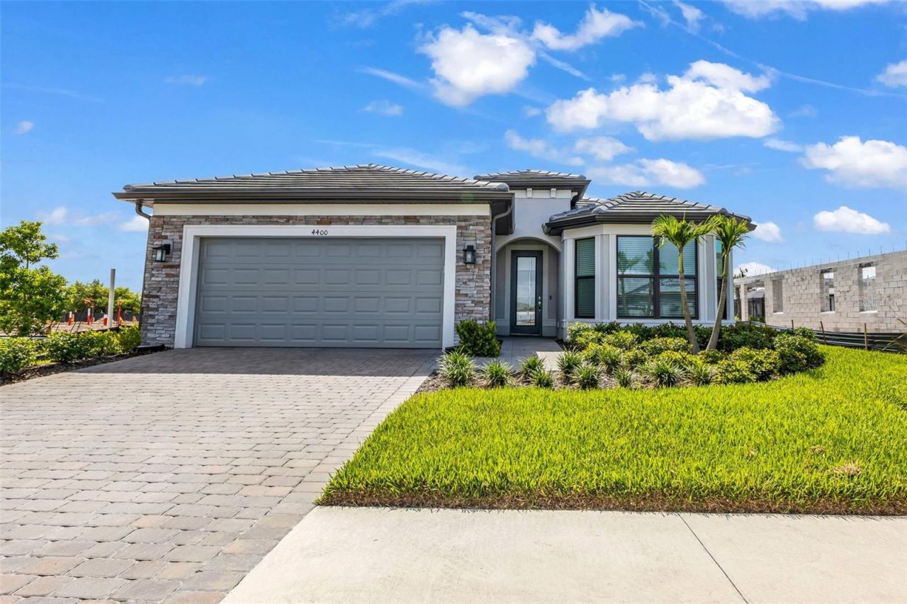 4400 Lakeside Grove Place, North Port, FL 34289 Photo
