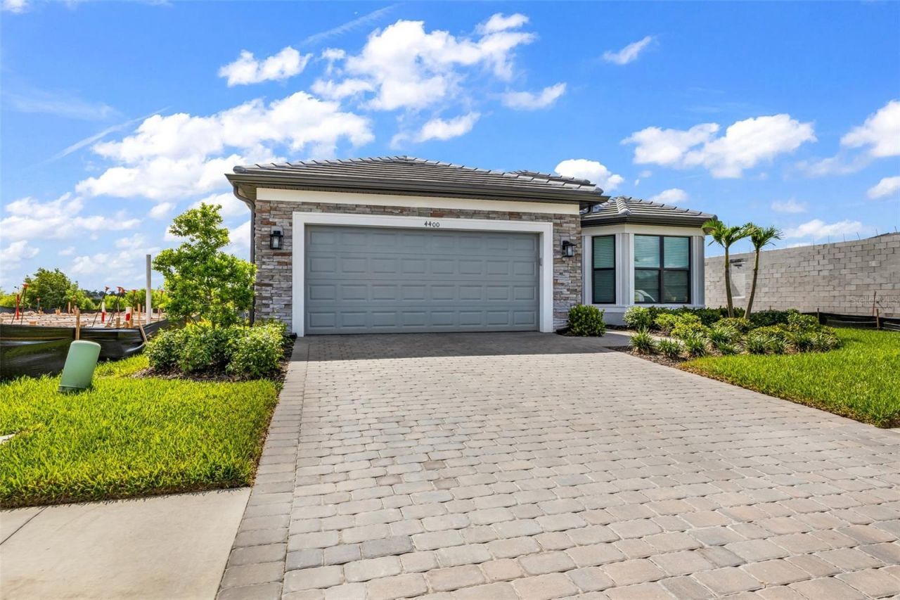 4400 Lakeside Grove Place, North Port, FL 34289 Photo