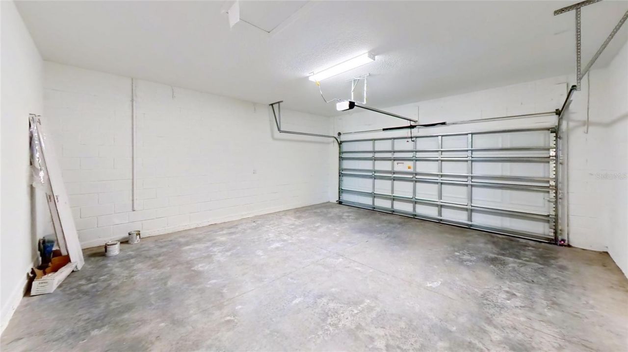 6213 Sanders Grove Circle, Okahumpka, FL 34762 Photo