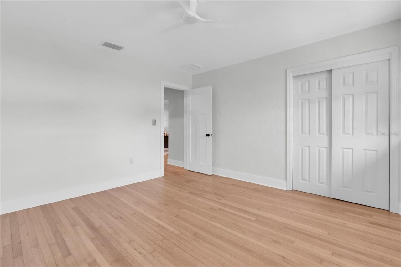 6921 Mango Avenue S, Saint Petersburg, FL 33707 Photo