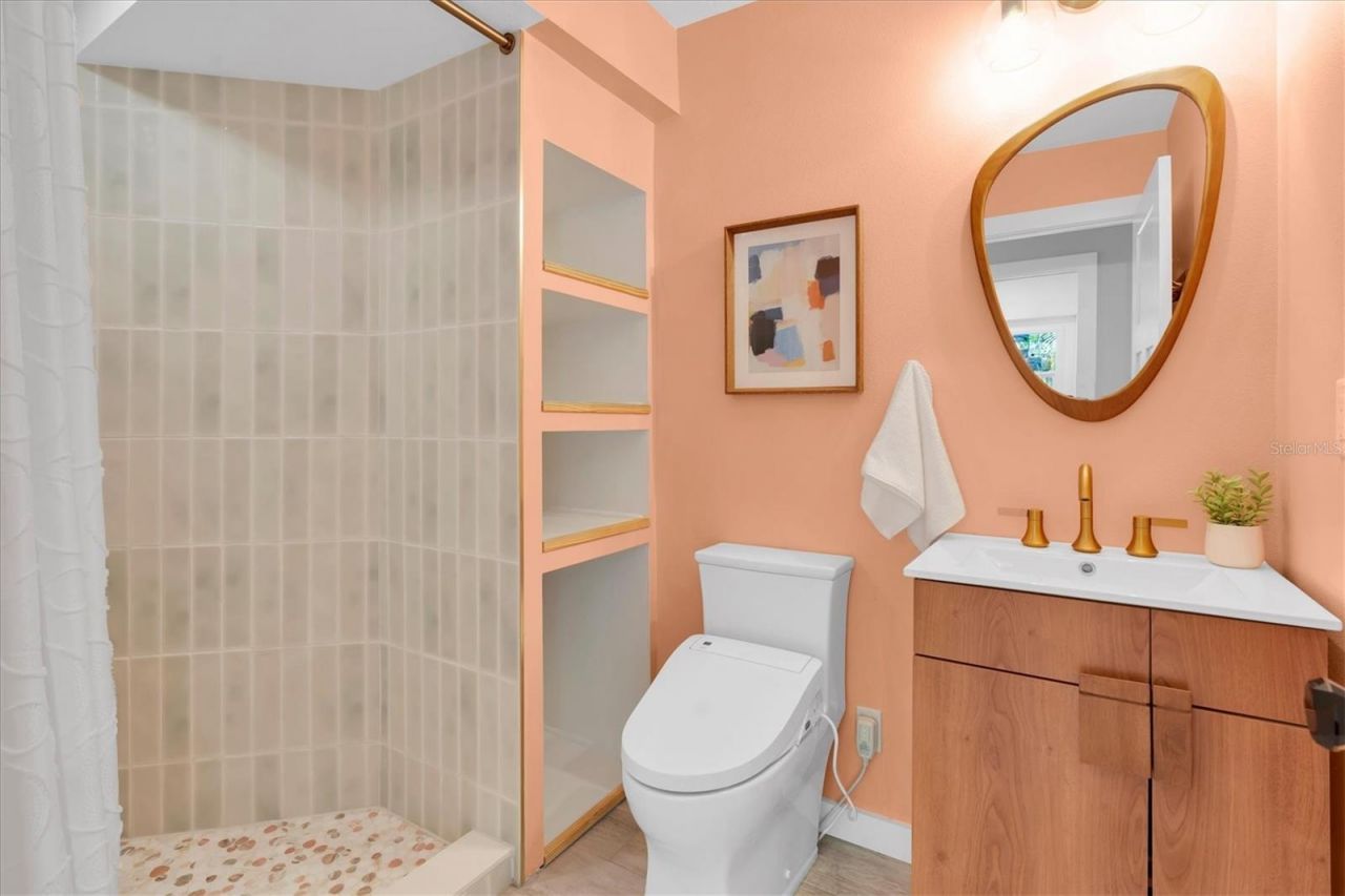 6921 Mango Avenue S, Saint Petersburg, FL 33707 Photo