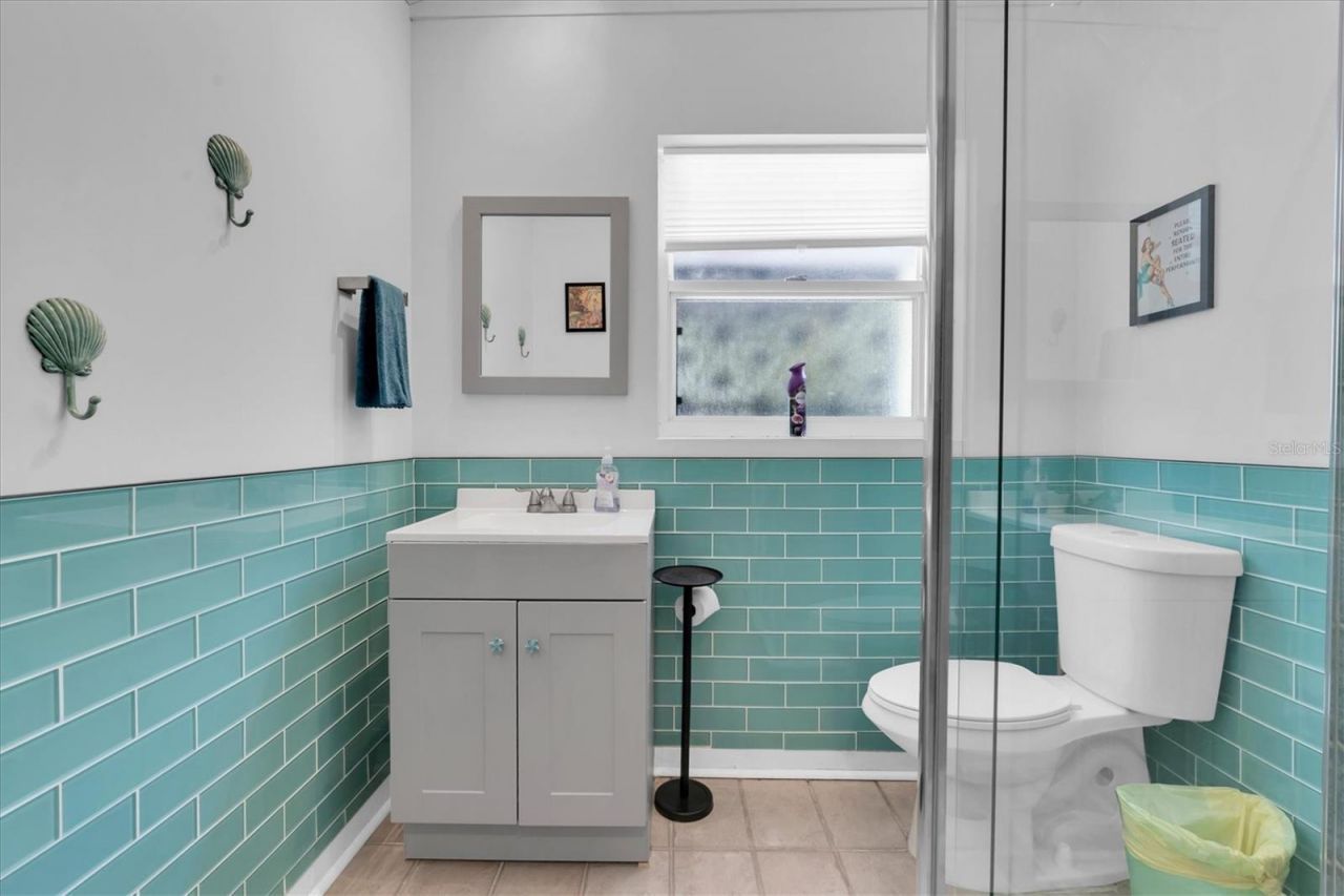 6921 Mango Avenue S, Saint Petersburg, FL 33707 Photo