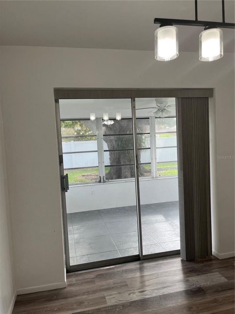 528 E Lake Drive, Largo, FL 33771 Photo