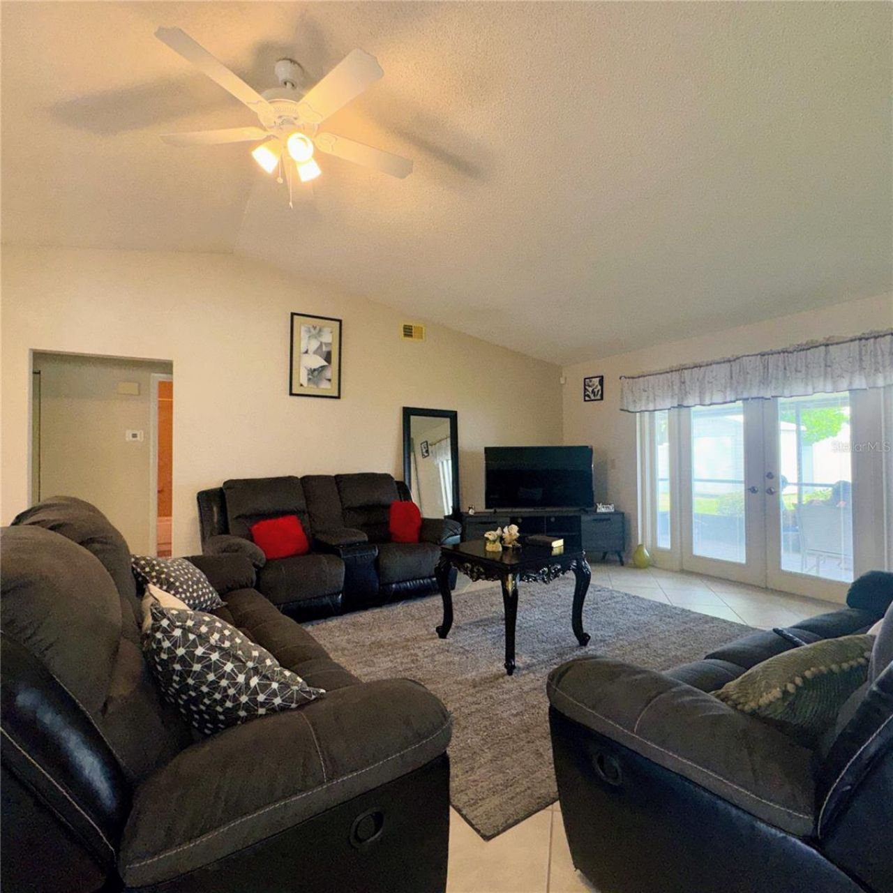 726 Stillview Circle , Brandon, FL 33510 Photo