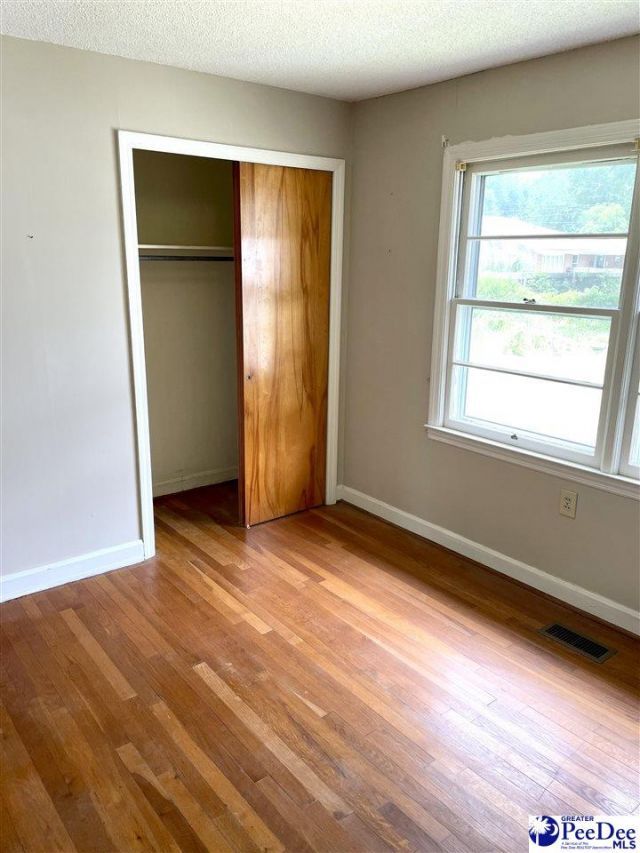 100 Davis Street Photo 11