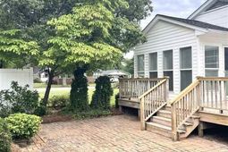 100 Davis Street photo 4