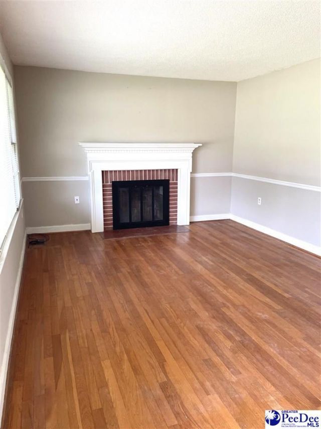 100 Davis Street Photo 8