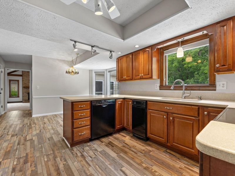 588 Liberty Lane, Westerville, OH 43081 Photo 6