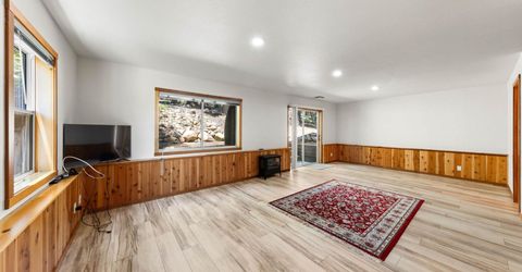 11964 Saint Bernard Drive, Truckee, CA 96161 Photo