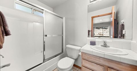 11964 Saint Bernard Drive, Truckee, CA 96161 Photo