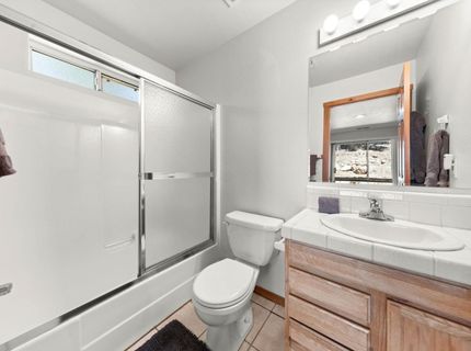 11964 Saint Bernard Drive, Truckee, CA 96161 Photo