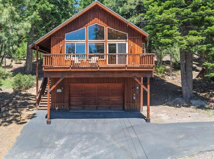 11964 Saint Bernard Drive, Truckee, CA 96161 Photo