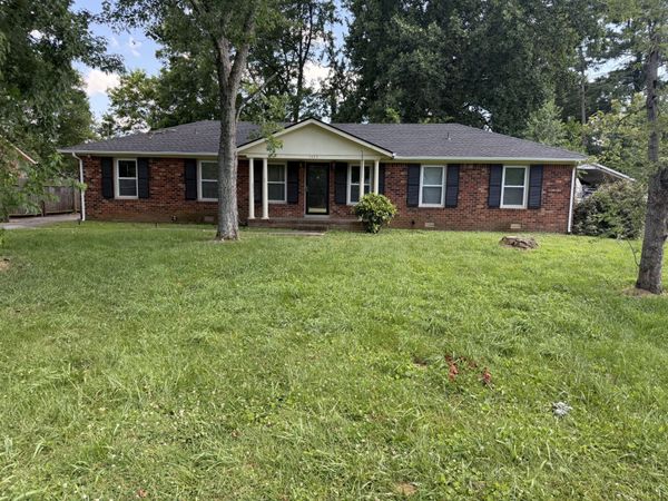 1423 Avon Rd , Murfreesboro, TN 37129