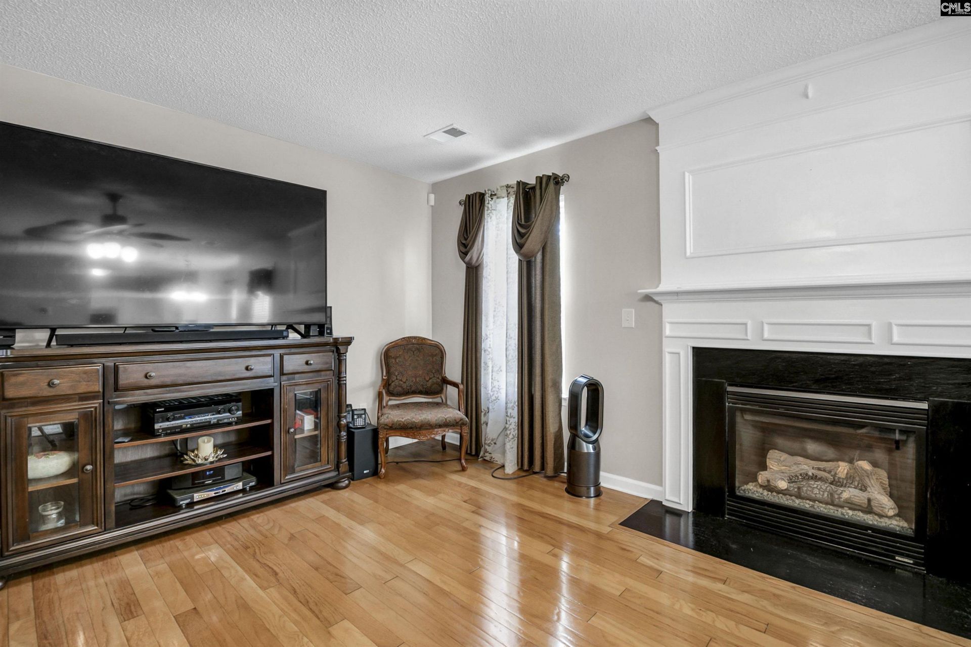 208 Loskin Lane Photo 11