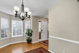 208 Loskin Lane photo 4