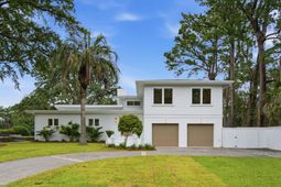 46 Chadwick Drive photo 4