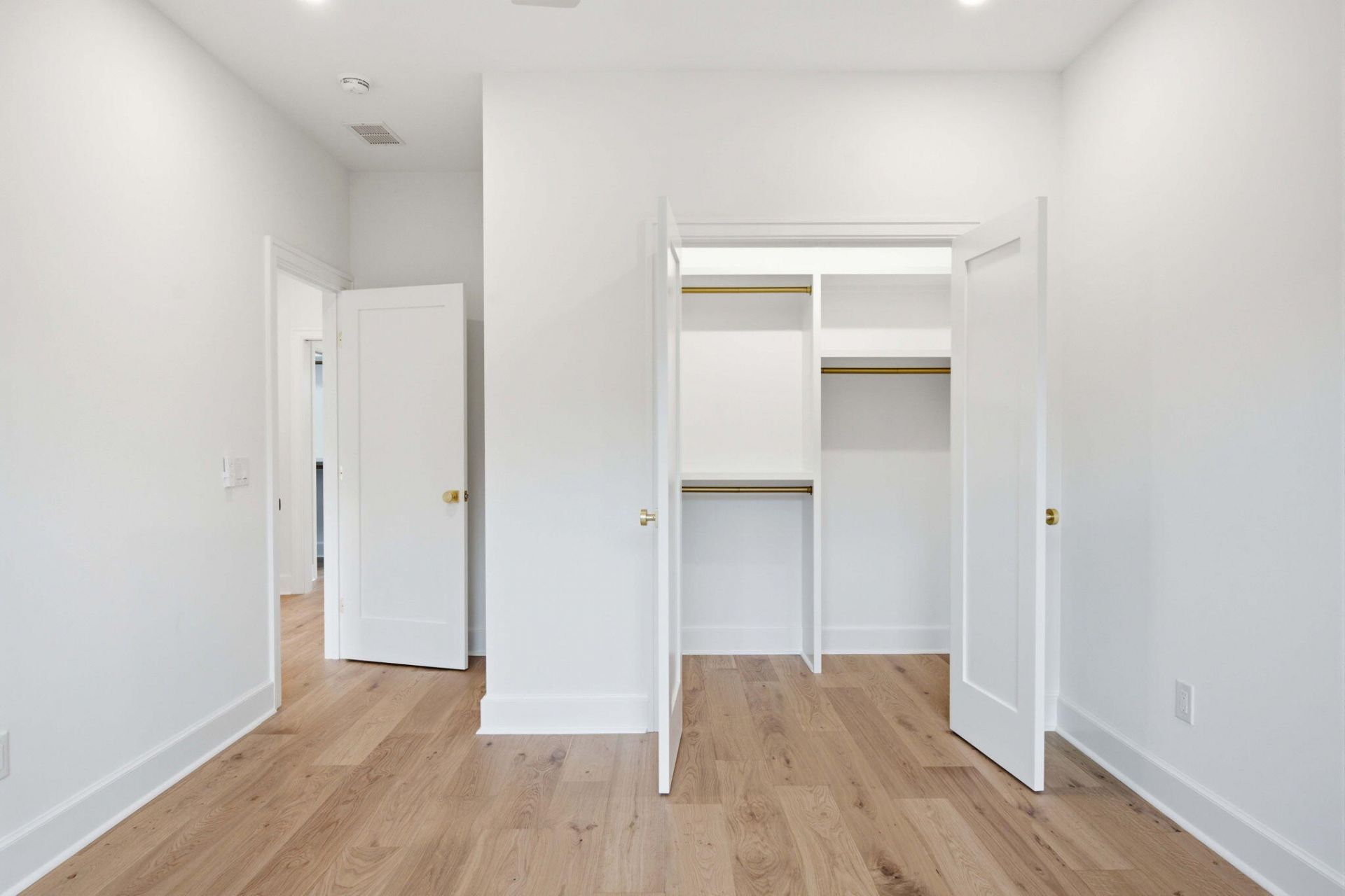 46 Chadwick Drive Photo 31