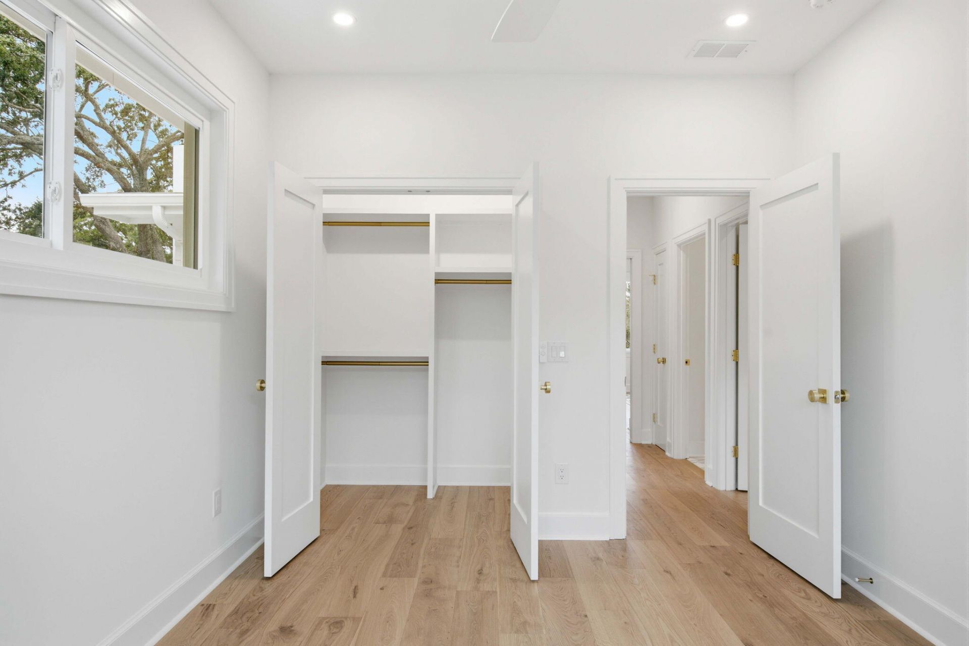 46 Chadwick Drive Photo 33