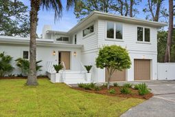 46 Chadwick Drive photo 4