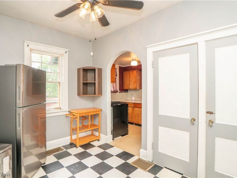 1131 Broad Avenue NW, Canton, OH 44708 Photo 9