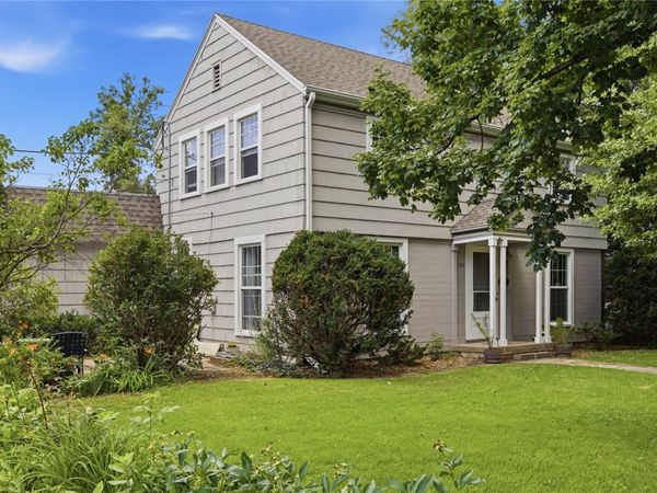 335 Forest Drive SE, Cedar Rapids, IA 52403