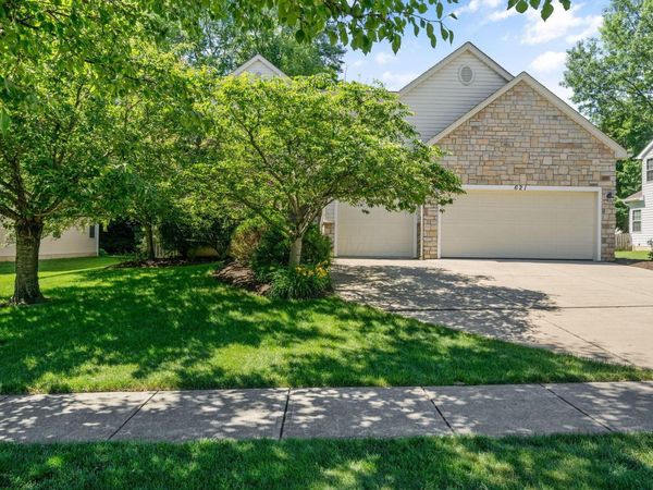 621 Canteridge Drive , Pickerington, OH 43147