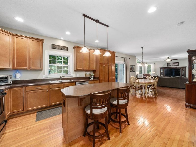 621 Canteridge Drive , Pickerington, OH 43147 Photo 12