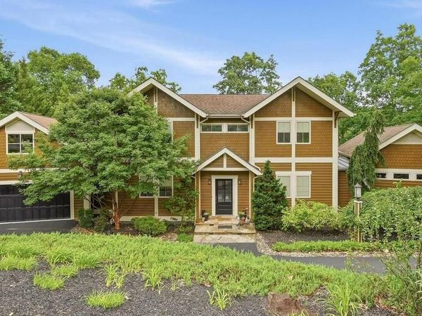 130 LAKE SHORE DRIVE, CROSS JUNCTION, VA 22625
