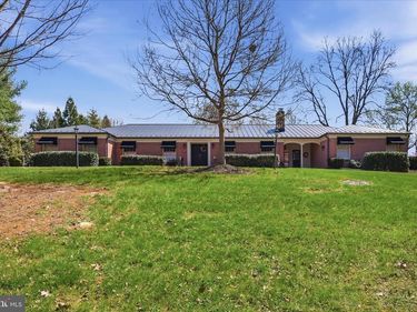 466 MERRIMANS LANE, WINCHESTER, VA 22601