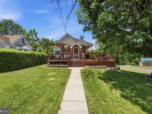 2128 SUNNYSIDE AVENUE, POTTSTOWN, PA 19464
